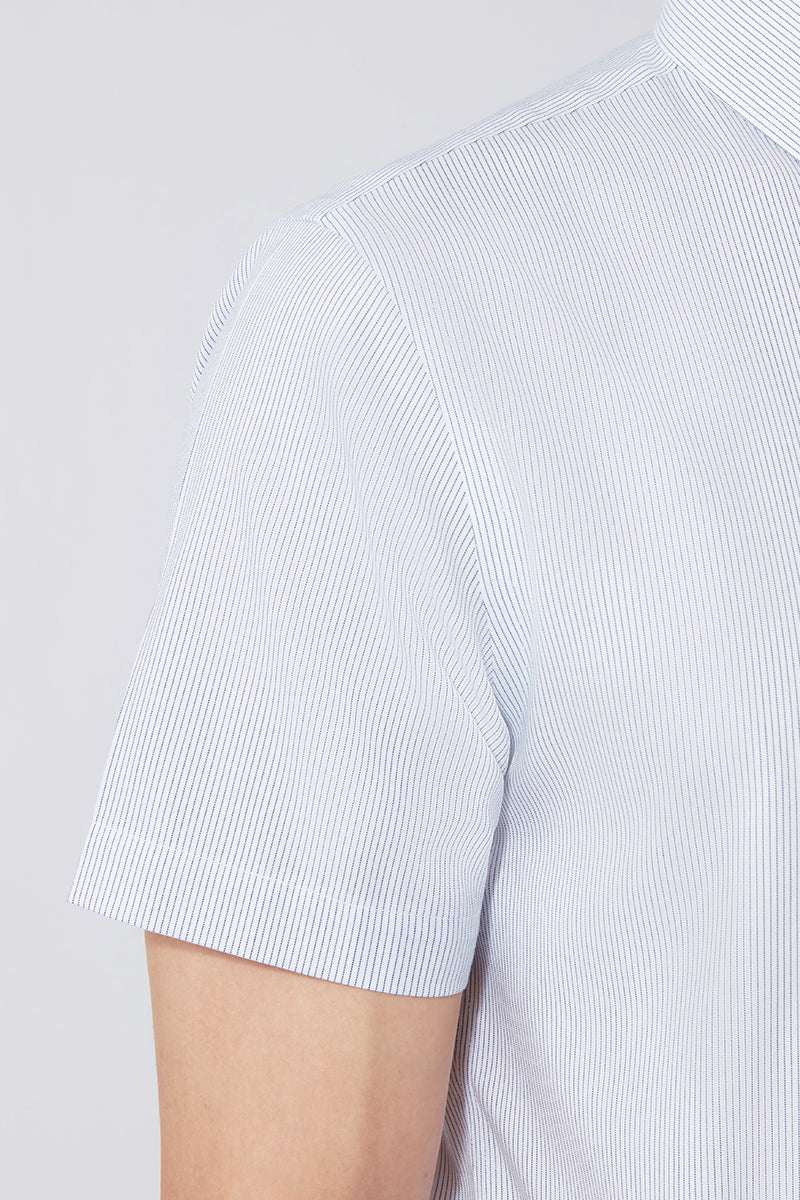 Wrinkle-Free Pinpoint Oxford Short Sleeve Dress Shirt | Navy Stripes 1143NZ